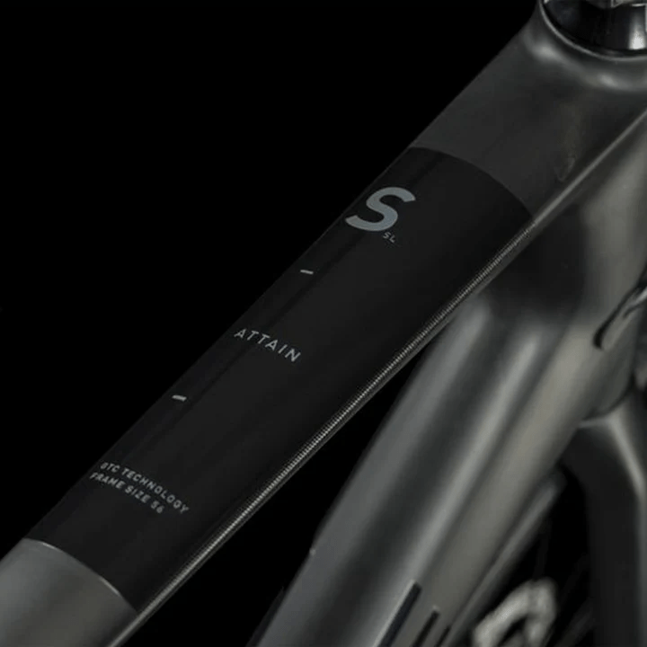 Cube Attain GTC SLX carbon´n´black