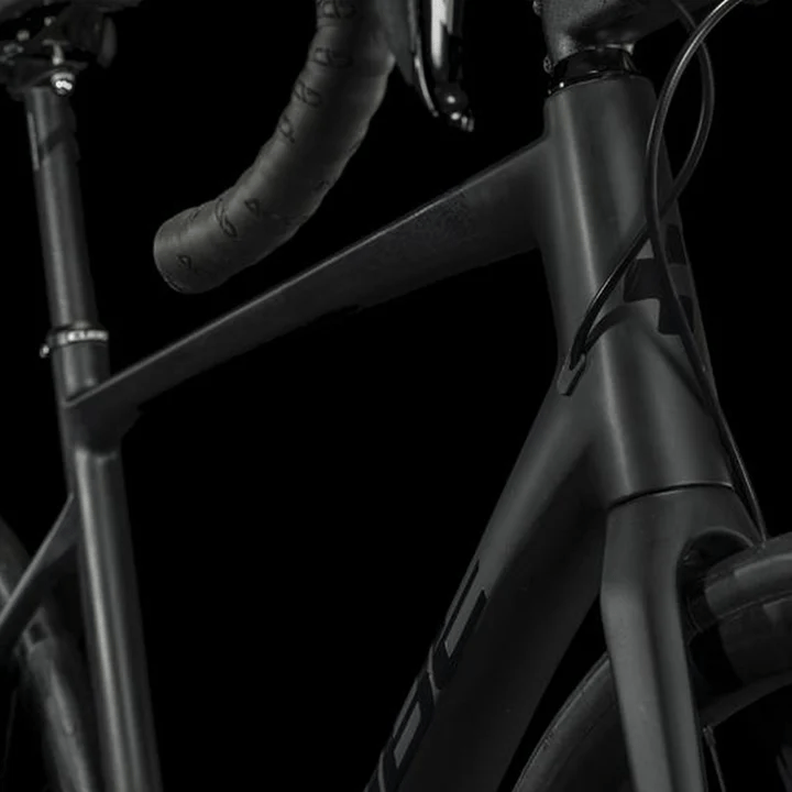 Cube Attain GTC SLX carbon´n´black